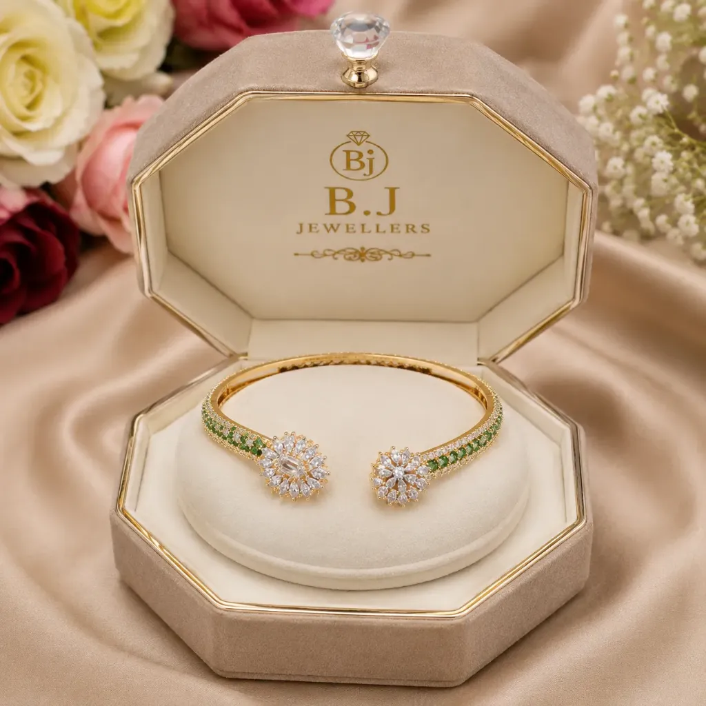 **Elegant Green & Gold Floral Diamond Bracelet**